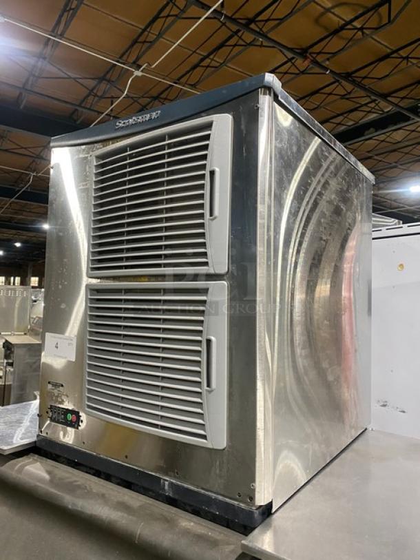 Scotsman Commercial Stainless Steel Nugget Ice Making Machine Head! With Commercial Ice Bin Attached Underneath! All Stainless Steel! With Lift-Up Cover! On Legs! 208/230V 1 Phase! Model: NS1322A-32B SN: 22081320017211! - Image 5 of 9