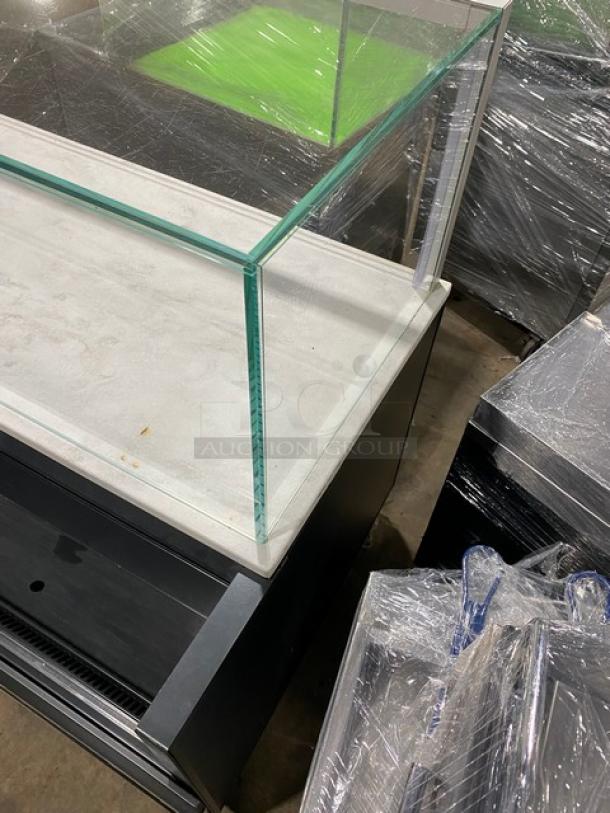 Structural Concepts Starbucks Style Refrigerated Open Grab-N-Go Display Case! With Enclosed Top Glass Merchandiser Showcase! On Legs! 220V 1 Phase! Model: SBZ6652DR! - Image 2 of 8