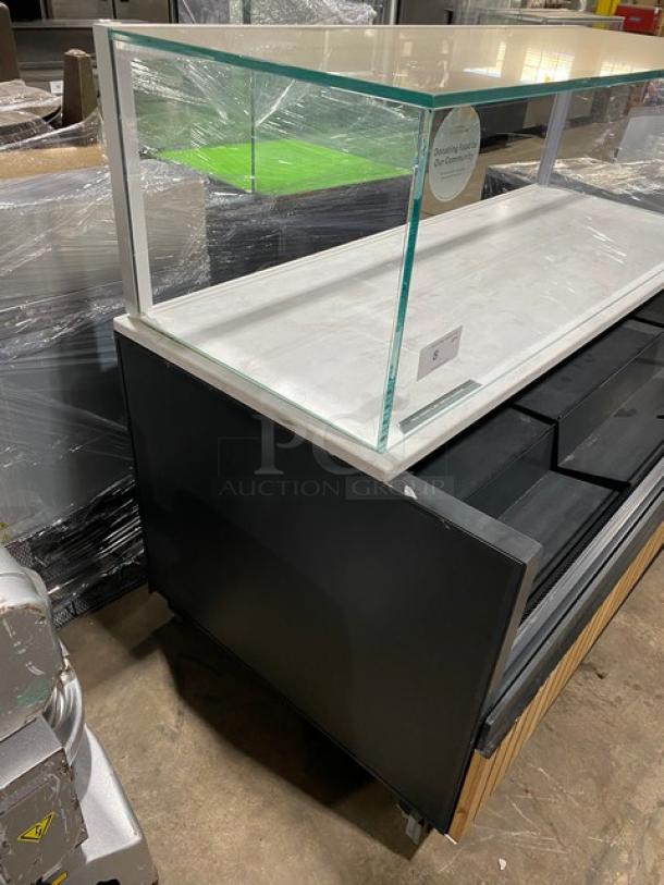 Structural Concepts Starbucks Style Refrigerated Open Grab-N-Go Display Case! With Enclosed Top Glass Merchandiser Showcase! On Legs! 220V 1 Phase! Model: SBZ6652DR! - Image 3 of 8