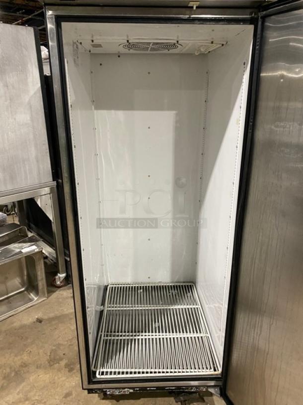 True Commercial Single Door Reach In Refrigerator! All Stainless Steel! With Poly Coated Racks! On Casters! 115V 1 Phase! Model: TG1R-1S SN: 4984618! - Image 5 of 9