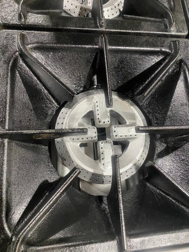 CPG Commercial Stainless Steel Natural Gas Powered 4 Burner Range! With Full Sized Oven Underneath! With Back Splash & Overhead Salamander Shelf! With Metal Oven Racks! On Casters! - Image 6 of 9