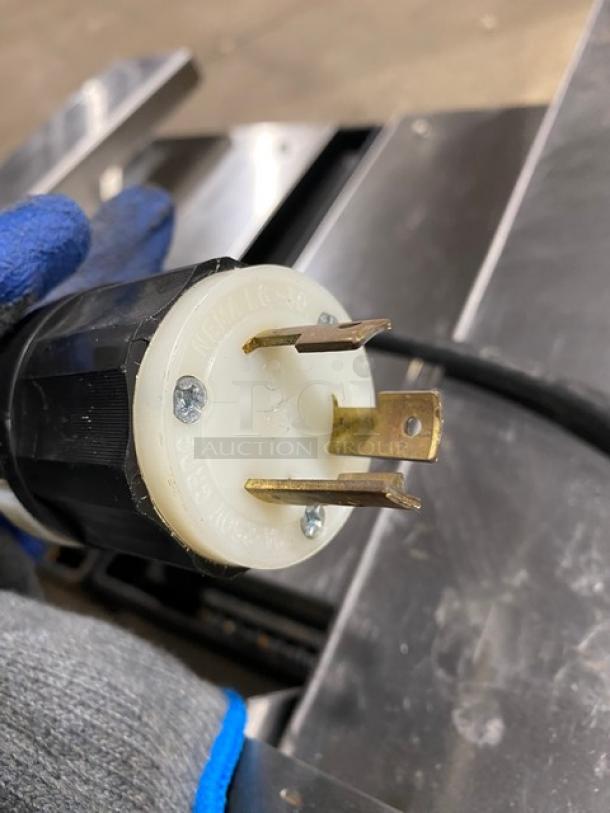 Diamond Commercial Eletric Powered Countertop Double Panini Sandwich Press Grill! All Stainless Steel! 220V! Model: SDEJRC SN: 42925! - Image 9 of 9