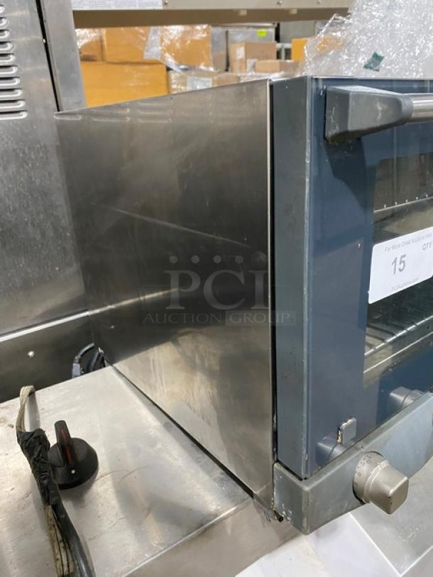 Cadco Roberta Series Unox Commercial Electric Powered Countertop 3 Pan Convection Oven! With Metal Oven Racks! 120V 1 Phase! Model: XAF003 SN: 2019G0059082! - Image 3 of 8