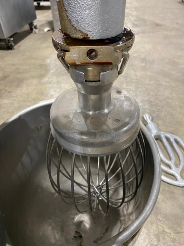 Nice! Commercial Floor Style 30 Quart Planetary Mixer! With Wired Whisk & Flat Beater Attachments! With Stainless Steel Mixing Bowl! Working! - Image 5 of 11