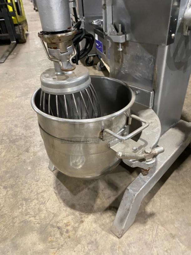Nice! Commercial Floor Style 30 Quart Planetary Mixer! With Wired Whisk & Flat Beater Attachments! With Stainless Steel Mixing Bowl! Working! - Image 7 of 11