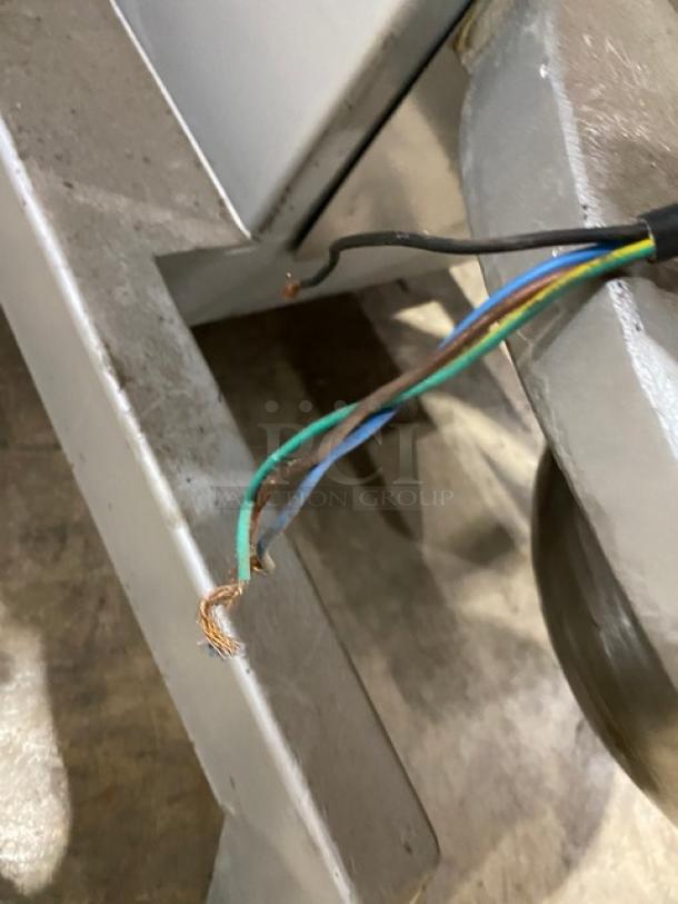 Nice! Commercial Floor Style 30 Quart Planetary Mixer! With Wired Whisk & Flat Beater Attachments! With Stainless Steel Mixing Bowl! Working! - Image 11 of 11