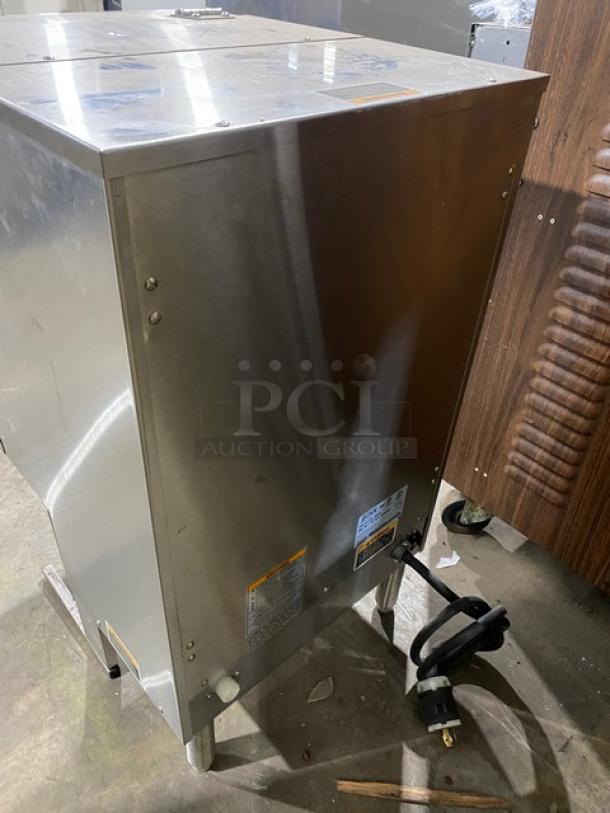 Bunn Dunkin Donuts Style Commercial Stainless Steel Countertop Hot Chocolate/Cappuccino Hot Beverage Machine! With 5 Flavor Hoppers! With Hot Water Dispenser! 120/208-240V 1 Phase! Model: IMIX-5, HWB 120/208-240V LED (DD) SN: IMIX050170! On Legs! - Image 4 of 7