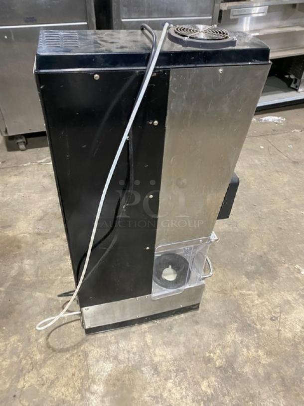 Hamilton Beach Commercial Countertop Stainless Steel Blend-In-Cup Smoothie/Milkshake Beverage Blender! 120V! Model: BIC3000WT SN: C0512DY 00016! - Image 4 of 8