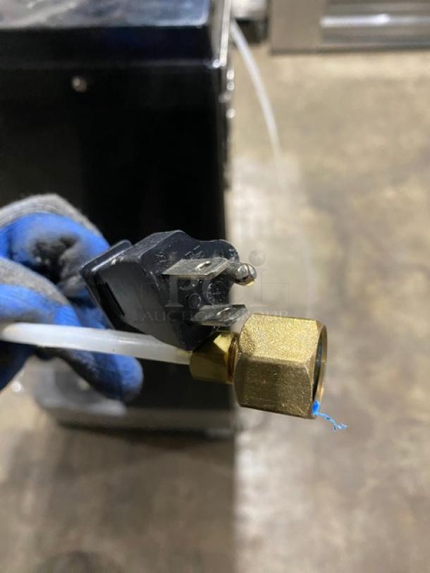 Hamilton Beach Commercial Countertop Stainless Steel Blend-In-Cup Smoothie/Milkshake Beverage Blender! 120V! Model: BIC3000WT SN: C0512DY 00016! - Image 8 of 8