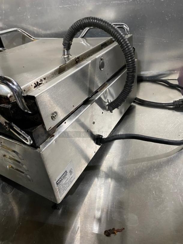Waring Commercial Electric Powered Stainless Steel Countertop Panini Sandwich Press Grill! 120V! Model: WPG250! - Image 4 of 8