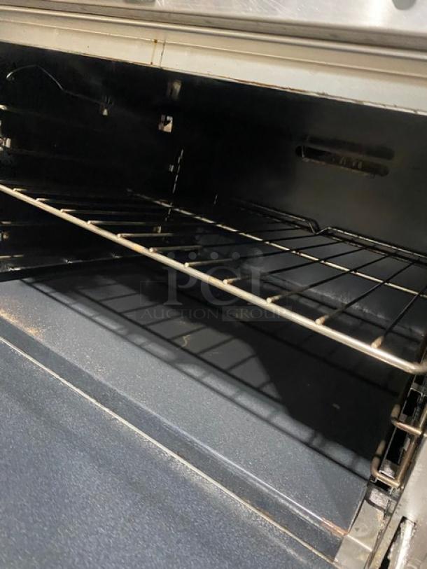 SouthBend Platinum Series Commercial Stainless Steel Natural Gas Powered Heavy Duty 6 Burner Range! With Full Size Oven Underneath! With Back Splash! With Metal Oven Rack! Model: P32D-BBB SN: 05M09248! 120V 1 Phase!  On Casters! - Image 8 of 12