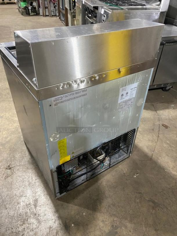 Ikon Commercial Single Door Refrigerated Mega Top Salad/Sandwich Prep Table! All Stainless Steel! With Poly Coated Rack! 115V 1 Phase! Model: KSP29M SN: KSP29M 9072562! - Image 4 of 9