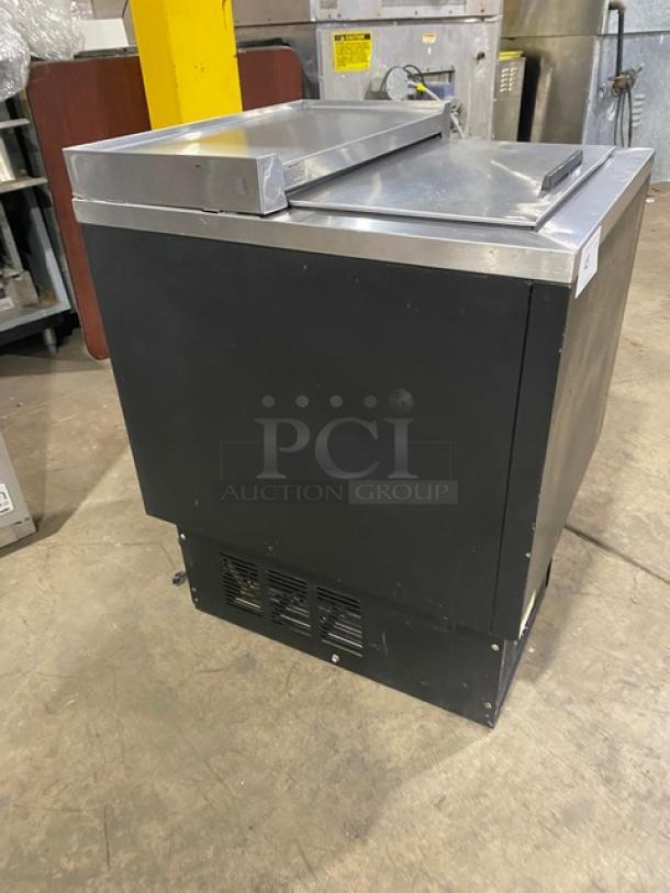 Beverage-Air Black Commercial Floor Style Glass Froster/Plate Chiller! 115V 1 Phase! Model: GF24L! - Image 2 of 8