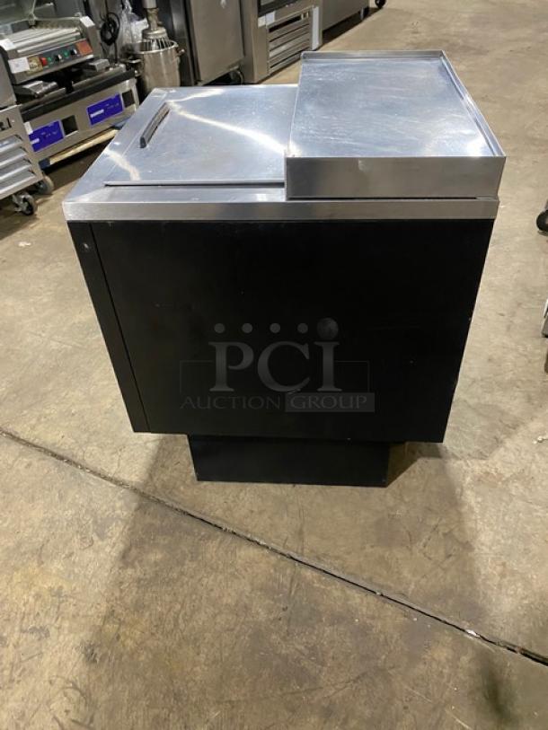 Beverage-Air Black Commercial Floor Style Glass Froster/Plate Chiller! 115V 1 Phase! Model: GF24L! - Image 3 of 8