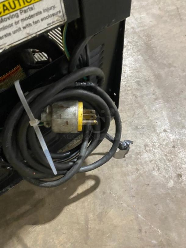 Beverage-Air Black Commercial Floor Style Glass Froster/Plate Chiller! 115V 1 Phase! Model: GF24L! - Image 8 of 8