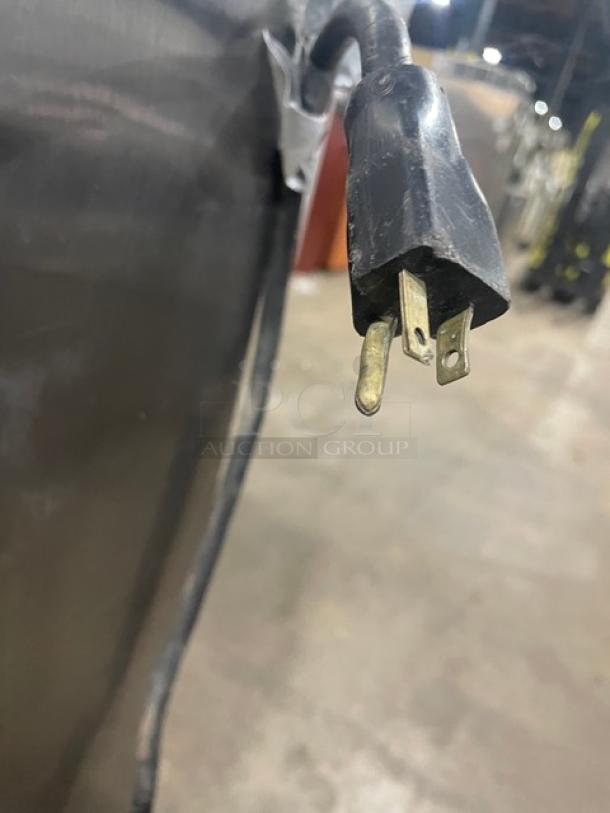 Sweet! Late Model! Stoelting Commercial Floor Style Dual Soft Serve Ice Cream/Frozen Yogurt Machine! All Stainless Steel! With 2 Hoppers & 3 Flavor Dispensers! On Casters! 208/240V 1Phase! Model: F231-38I2-2XGC SN: 6220908N! Working When Removed! - Image 10 of 10