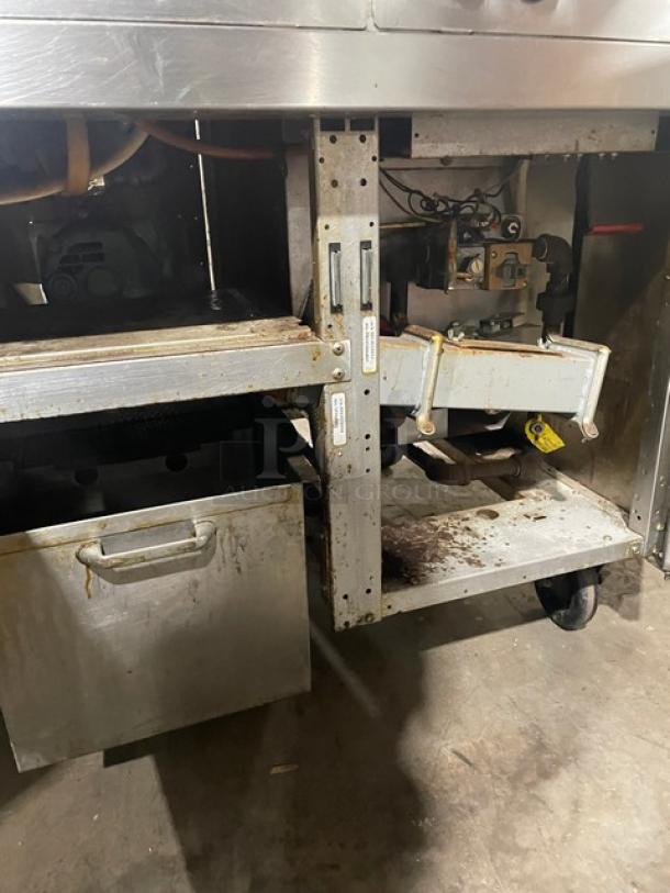 Sweet! Frymaster Commercial Natural Gas Powered 2 Bay Deep Fat Fryer! With Middle Dumping Station! With Back Splash! All Stainless Steel! With Grease Filter Underneath! On Casters! 110-120V! Model: FM245EBLMSC SN: 0012GI0053! - Image 11 of 14