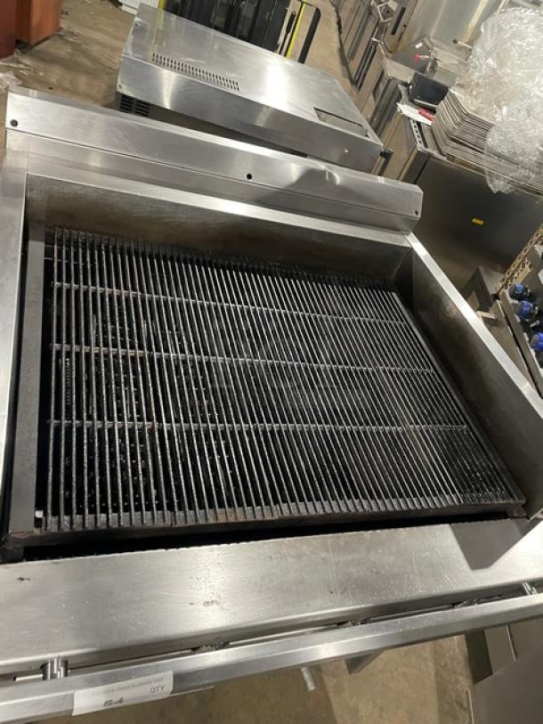 US Range Commercial Natural Gas Powered Char Broiler Grill! With Back & Side Splash! With Enclosed Storage Base Underneath! All Stainless Steel! On Legs! - Image 5 of 9