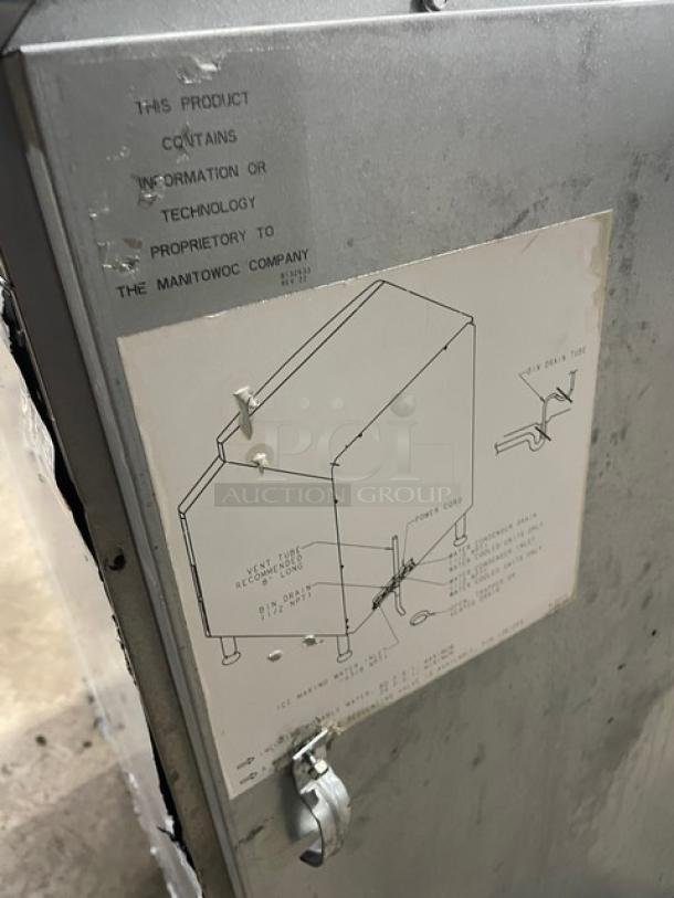 Manitowoc Commercial Stainless Steel Undercounter Ice Making Machine! With Reach In Ice Storage Bin! Model: Q270!  On Legs! - Image 6 of 8