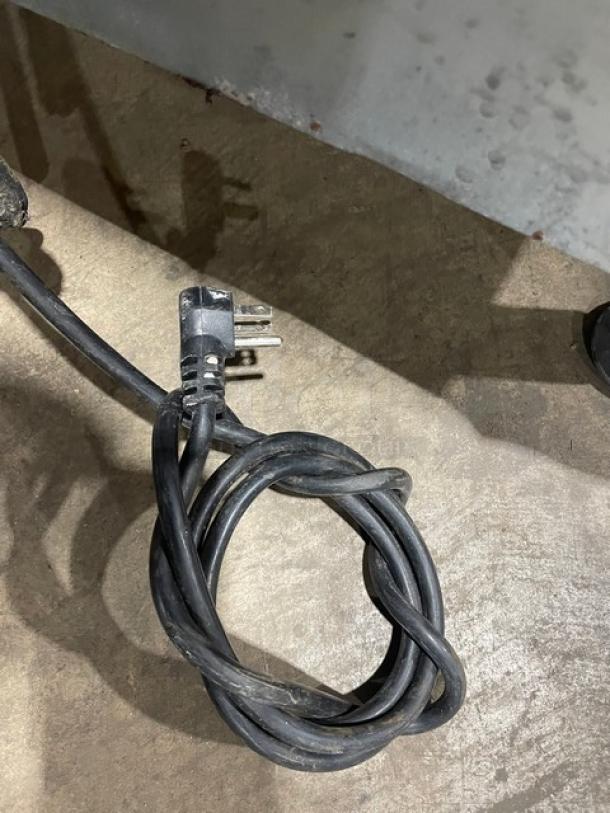 Manitowoc Commercial Stainless Steel Undercounter Ice Making Machine! With Reach In Ice Storage Bin! Model: Q270!  On Legs! - Image 8 of 8