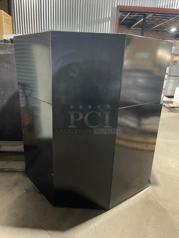 New! Scratch-N-Dent! Beech Ovens Commercial Natural Gas Powered/Wood Fired  Round Stone Hearth Oven! With Stainless Steel Pizza Peel, Wire Brush & Coal Shovel! 120/110V! Model: RND1300-1003 / C0184847 SN: 0000033381 TE! - Image 4 of 14
