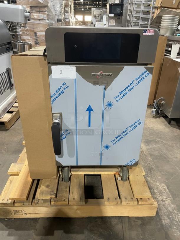 New! Scratch-N-Dent! 2021! Alto-Shaam Halo Heat Series Commercial Stainless Steel Electric Powered Smoker/Roaster/Cook-N-Hold Oven! With Deluxe Controls! On Casters! 120V 1 Phase! Model: 500-TH DX SN: 2875494-000! - Image 1 of 11