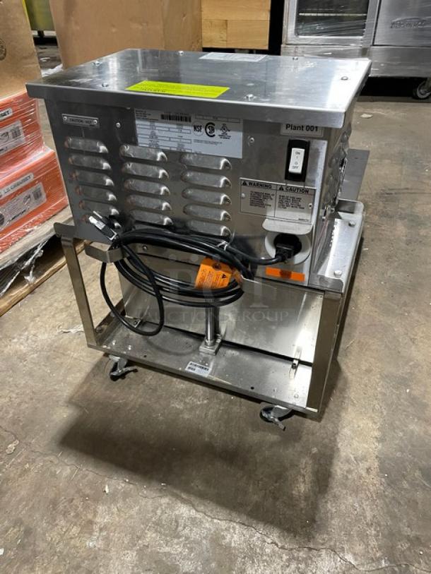 New! Scratch-N-Dent! Pitco Commercial Stainless Steel Portable 75LB Fryer Oil Filter-Suction Machine! On Casters! 115V 1 Phase! Model: P18 SN: F24CA004303! With New In Box Heavy-Duty 17.5x28 Fryer Filter Sheets! All One Money! - Image 3 of 15
