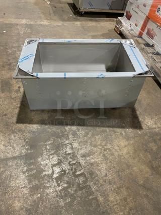 New In The Box! Scratch-N-Dent! Vollrath Commercial Stainless Steel Single Pan Ice-Cooled Cold Food Well! Model: 36491 SN: M342-01583773-001! - Item #1151725