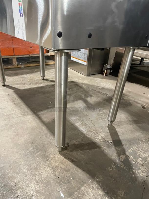Brand New! Scratch-N-Dent! 2023! GlasTender Commercial Stainless Steel Underbar Ice Bin! With 10-Circuit Cold Plate! With Back Splash! With Drain! Model: IBA-36-CP10! On Legs! - Image 8 of 9