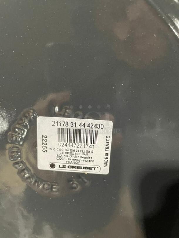 New In The Box! Le Creuset Commercial Enameled Cast Iron Signature Oval Dutch Oven! With Lid! Model: 22255! 2X Your Bid! - Image 6 of 11