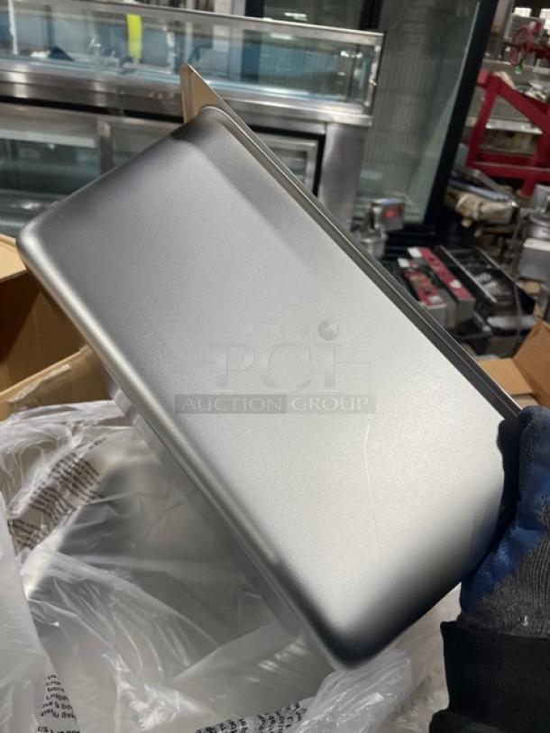 New In The Box! Winco Commercial Stainless Steel 6pc Steamtable/Hotel Pans! Model: SPTT6! - Image 6 of 7