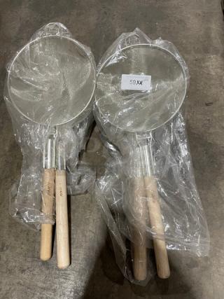 New! Winco Commercial Round Mesh Strainer! With Wooden Handle! 4x Your Bid!
