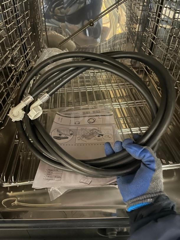 New! Scratch-N-Dent! Electrolux Air-O-Steam Touchline Series Commercial Stainless Steel Natural Gas-Powered Full-Size Combi Oven! With Wire Oven Racks! With Spray Hose! Model: AOS062GTP1 SN: 71910001! 120V! On Legs! - Image 8 of 15