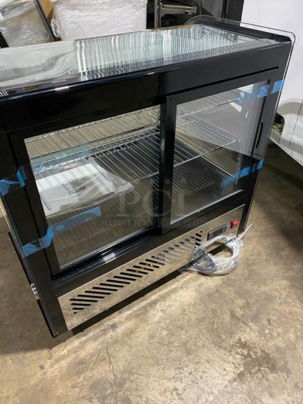 New! Scratch-N-Dent! Marchia Commercial Stainless Steel 28" Countertop Refrigerated Curved Glass Bakery Display/Showcase! With LED Lighting! With Adjustable Wire Racks! With Rear Sliding Glass Doors! Model: MDC121! 110-120V! On Legs! - Image 3 of 10