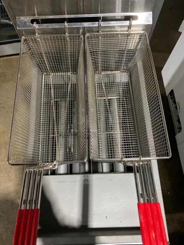 New! Scratch-N-Dent! Cookline! 2024! Commercial Stainless Steel Liquid Propane Powered 50LB Floor Style Deep Fat Fryer! With 2 Frying Baskets! Model: CF-50 SN: 2401024033! On Casters! - Image 5 of 13