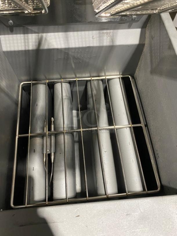 New! Scratch-N-Dent! Cookline! 2024! Commercial Stainless Steel Liquid Propane Powered 50LB Floor Style Deep Fat Fryer! With 2 Frying Baskets! Model: CF-50 SN: 2401024033! On Casters! - Image 6 of 13