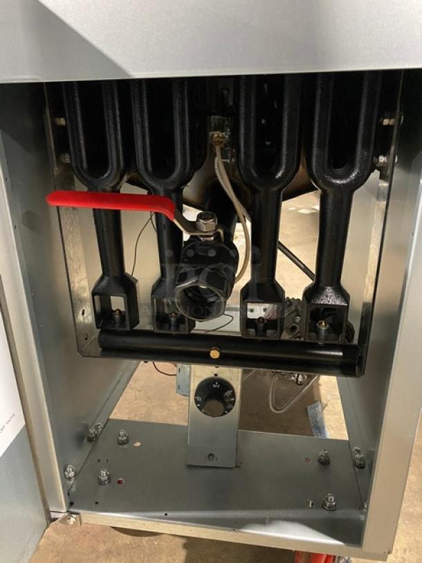 New! Scratch-N-Dent! Cookline! 2024! Commercial Stainless Steel Liquid Propane Powered 50LB Floor Style Deep Fat Fryer! With 2 Frying Baskets! Model: CF-50 SN: 2401024033! On Casters! - Image 9 of 13