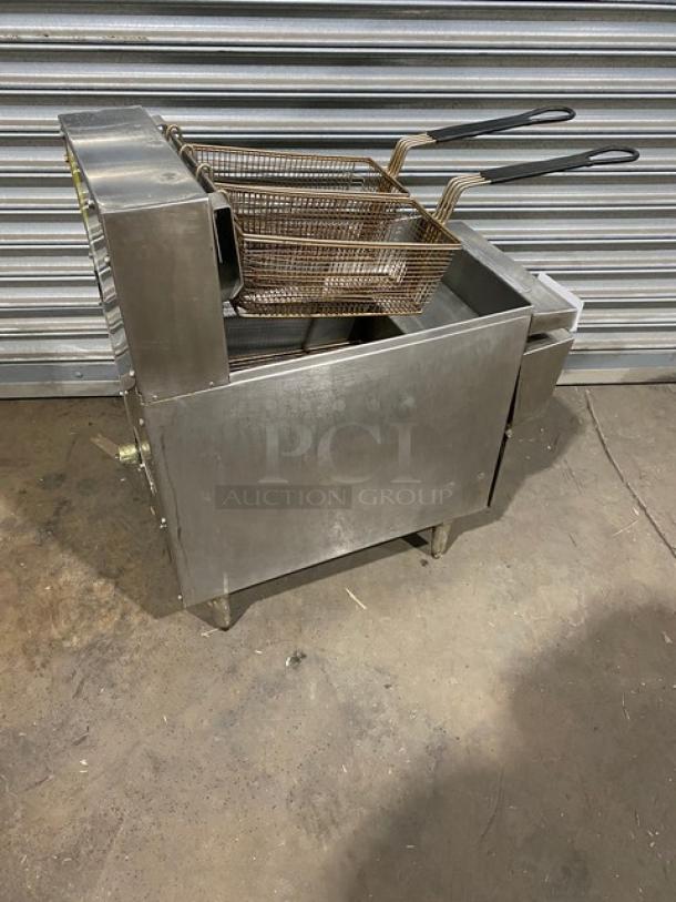 Keating Commercial Stainless Steel Electric Powered Countertop Instant Recovery Deep Fat Fryer! With Back Splash! With Frying Baskets! Model: 10X11TSCM SN: 41327! 208/240V 3 Phase! On Legs! Working When Removed! - Image 4 of 12