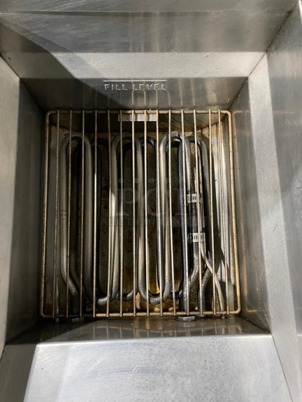 Keating Commercial Stainless Steel Electric Powered Countertop Instant Recovery Deep Fat Fryer! With Back Splash! With Frying Baskets! Model: 10X11TSCM SN: 41327! 208/240V 3 Phase! On Legs! Working When Removed! - Image 6 of 12