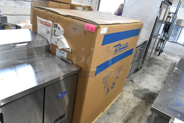 BRAND NEW! True TFP-48-18M-D-2 Stainless Steel Commercial Sandwich Salad Prep Table Bain Marie w/ Door and 2 Drawers. 115 Volts, 1 Phase. Tested and Working! - Image 3 of 4