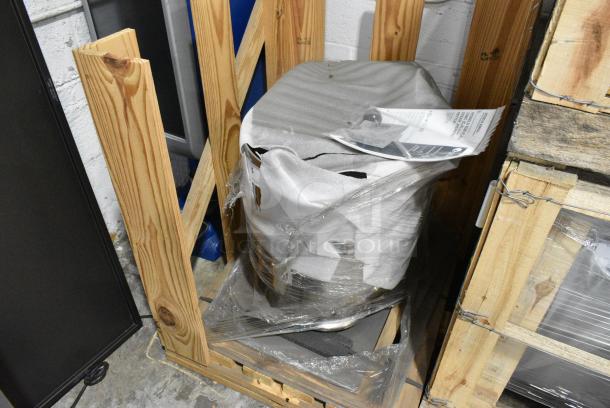 BRAND NEW! Groen TDB-40 Stainless Steel Commercial 40 Quart Electric Countertop Steam Jacketed Kettle - Image 2 of 5