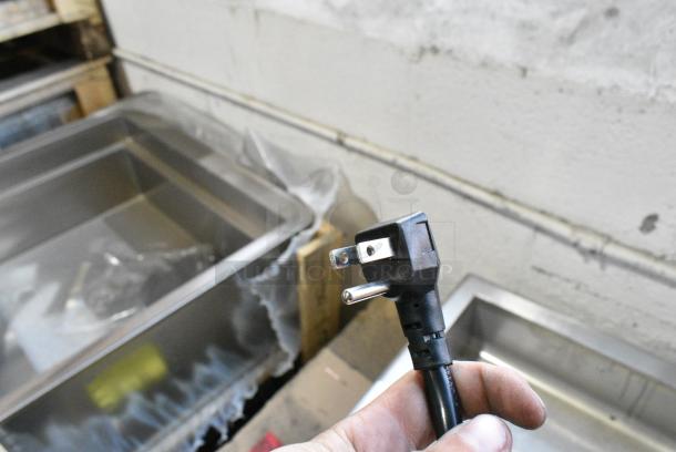 BRAND NEW IN BOX! Alto Shaam200-HWI/D4 Stainless Steel Commercial 2 Well Steam Table Drop In. 120 Volts, 1 Phase. Tested and Working! - Image 7 of 7