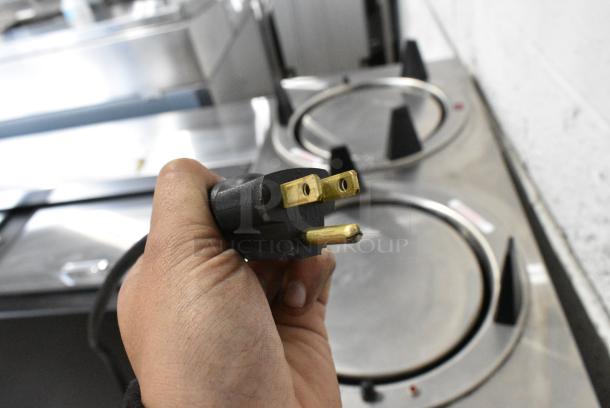 BRAND NEW! Dinex DXPIDPH2E1200 Stainless Steel Commercial 2 Well Plate Return on Commercial Casters. 120 Volts, 1 Phase. Tested and Working! - Image 5 of 6