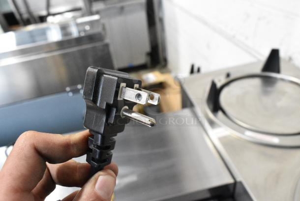 BRAND NEW! 2024 Perlick BC48WT-3 Metal Commercial 2 Door Back Bar Bottle Cooler. 115 Volts, 1 Phase. Tested and Working! - Image 6 of 8