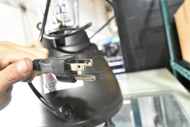 BRAND NEW SCRATCH AND DENT! Galaxy 177GB440 1/2 hp Bar Blender with Toggle Controls and 44 oz. Polycarbonate Container. 120 Volts, 1 Phase. - Image 3 of 3