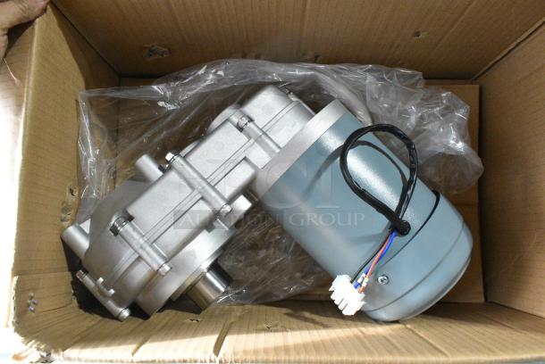 BRAND NEW SCRATCH AND DENT! Avantco Ice 19498006 Evaporator Coil Motor / Reducer for Select MN-522 and KMN-522 Ice Machines - Image 1 of 3