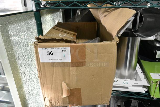 BRAND NEW SCRATCH AND DENT! Lot of Stainless Steel Gravy Boats - Image 3 of 7