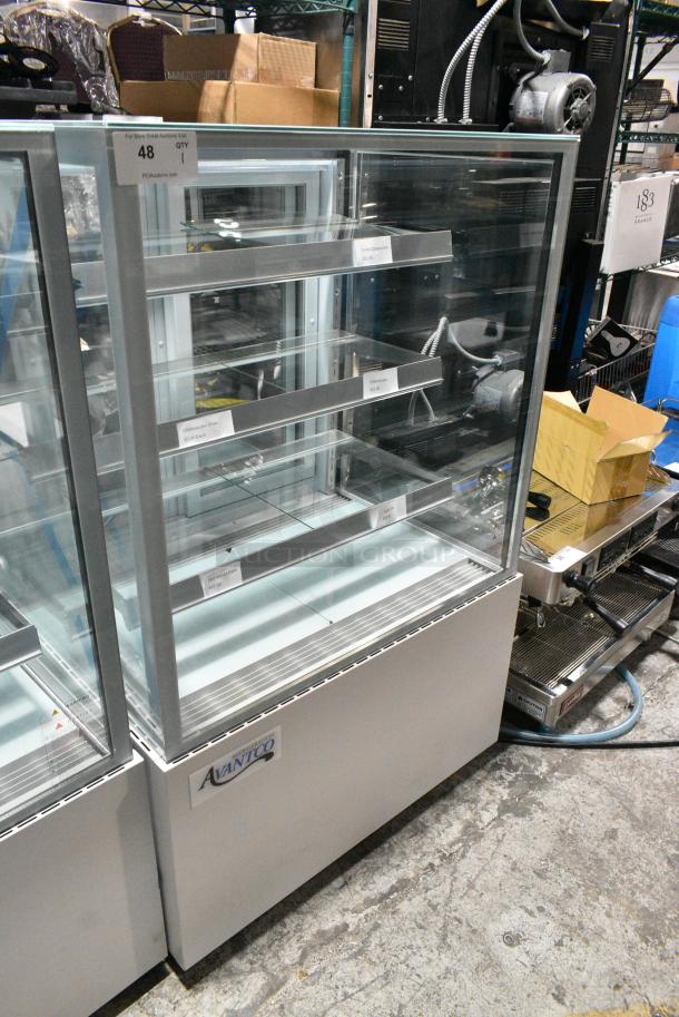 BRAND NEW SCRATCH AND DENT! Avantco 193BCF36W 36" Curved Glass White Dry Bakery Display Case. 115 Volts, 1 Phase. Tested and Working! - Image 2 of 4