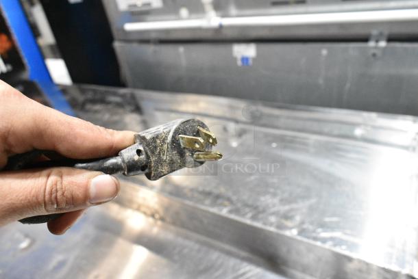 True TPP-67 Stainless Steel Commercial Pizza Prep Table on Commercial Casters. 115 Volts, 1 Phase. Tested and Working! - Image 7 of 7