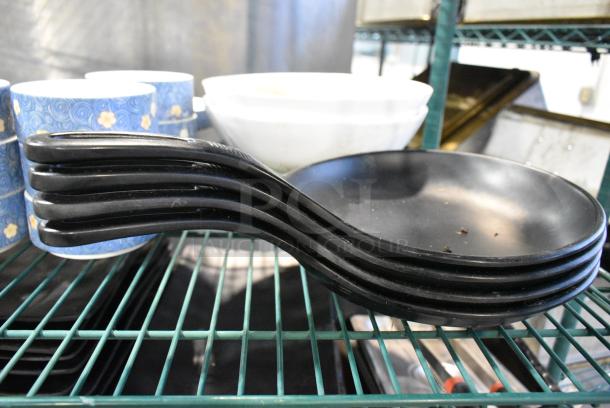 ALL ONE MONEY! Tier Lot of Various Items Including Ceramic Dishes and Metal Skillets. - Image 2 of 4